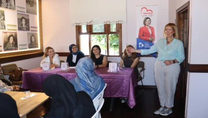 İzmit’te kadın kadına konak buluşmaları