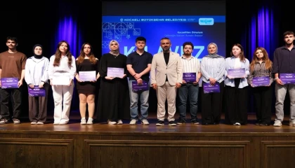 Kılavuz Kariyer’de 358 öğrenci sertifika aldı