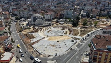Kocaeli Çayırova Kent Meydanı’nda sona doğru
