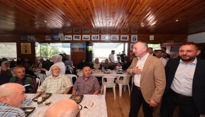 Kocaeli Yörüklerden Başkan Büyükakın’a şiirli karşılama