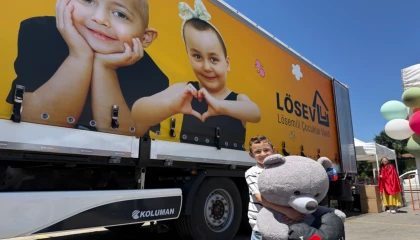 LÖSEV’in ’İyilik Tırı’ Marmaralı ailelerle buluştu
