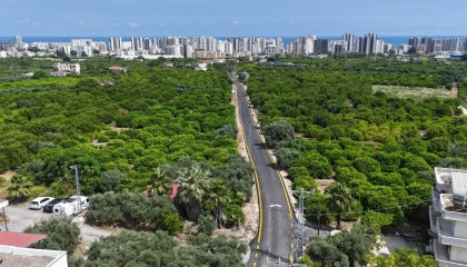 Mersin’de Mezitli ve Toroslar’da yollar yenilendi