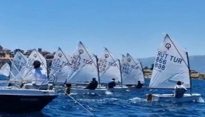 Sahil Güvenlik Kupası için yelkenler Foça’da şişti