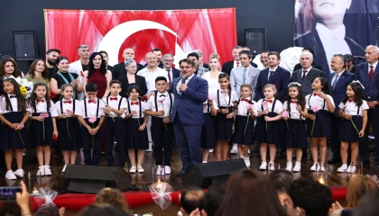Sakarya Maarif Orkestrası ve Öğrenci Korosu Konseri büyük ilgi gördü