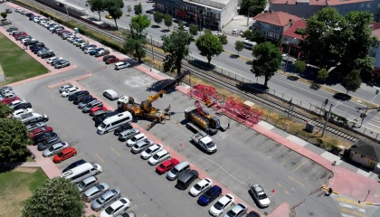 Sakarya’da tarihi gün Dev vinçlerin kurulumu başladı