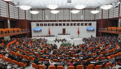 TBMM’de tartışmalı torba teklif mesaisi! Polis hakları, basın düzenlemesi ve orman alanları görüşülüyor