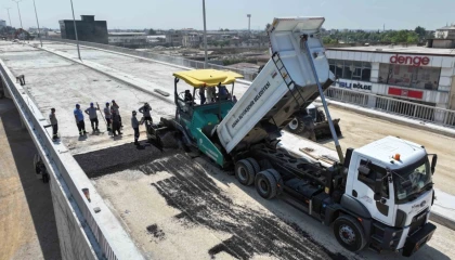 Adana Büyükşehir trafiğe nefes aldırıyor