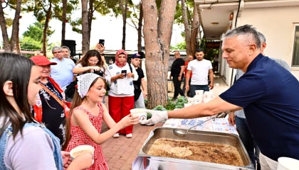 Antalya Muratpaşa’da ’engelsiz’ ikram