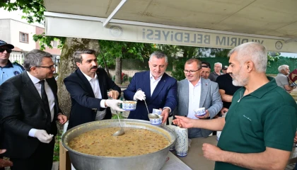 Bursa Yıldırım’da Başkan Yılmaz’dan hem ziyaret, hem bereket