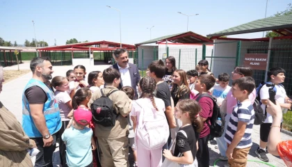 Bursa’da Yenişehir Hayvan Bakımevi ve Doğal Yaşam Alanı çocuklara kapılarını açtı