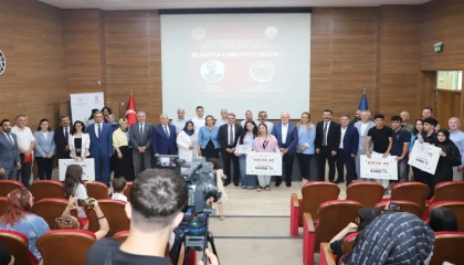 Bursalı gençler “Kucak Aç”tı!