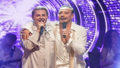 Cenk Eren ve Armağan Çağlayan aynı sahnede