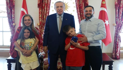 Cumhurbaşkanı Erdoğan, ”Cake Not Hate” kampanyasıyla tanınan Joshua Harris’i ağırladı