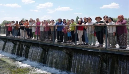 Denizli Büyükşehir’den kırsaldaki kadınlara kültürel yolculuk