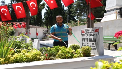 Gebze’de mezarlık ve şehitliklere kapsamlı bakım