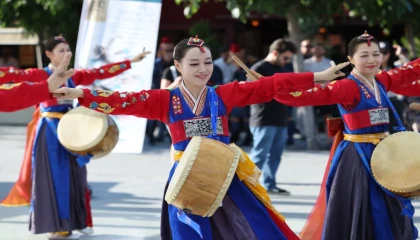 Halk dansları rüzgârı Bursa’nın dört bir yanını sardı