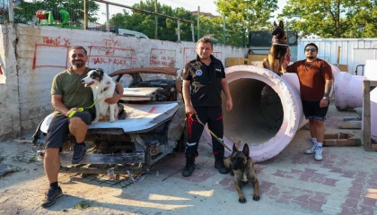 İstanbul Maltepe’de patili kahramanları afetlere hazırlanıyor