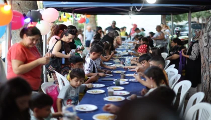 İzmir Karabağlar’da mahalle kültürü yeniden canlanıyor