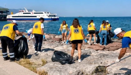 İzmir Körfezi’nde ortak temizlik seferberliği
