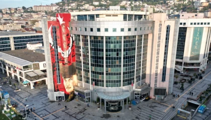 İzmit Belediyesi’ne soruşturma! Başkan Hürriyet dahil 31 gözaltı!