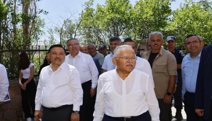 Kayseri Büyükşehir’den Melikbaşı Türbesi’ne restorasyon