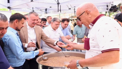 Kocaeli’de aşure kazanı kardeşlik için kaynadı