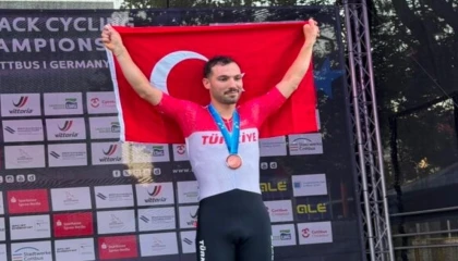 Konya Büyükşehirli milli bisikletçi Avrupa’da zirvede