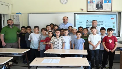 Konya’da Başkan Altay hafızlık eğitimi alan kursiyerlerle buluştu