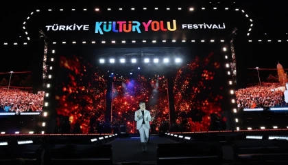Konya’da Özcan Deniz rüzgarı esti