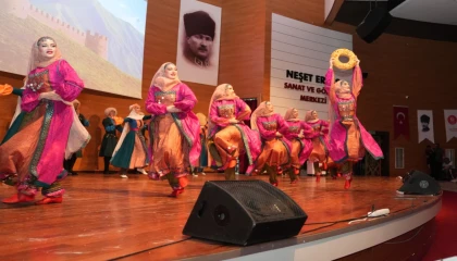 Kuzey Kafkasya Kültür ve Sanat Festivali’nde renkli görüntüler