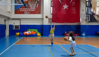 Maltepeli çocukların tatili sporla geçiyor