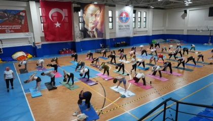 Maltepeli kadınlara ücretsiz yoga desteği