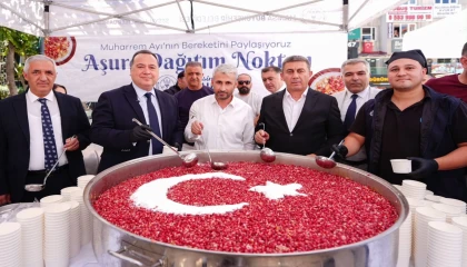 Manisa Büyükşehir’den 20 bin kişiye aşure ikramı