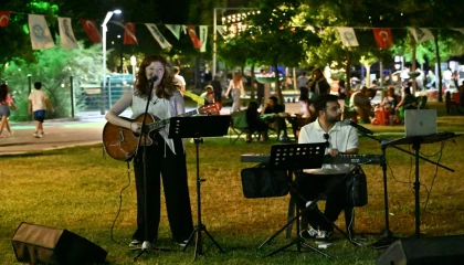 Manisalılar akustik yaz akşamlarında buluşuyor