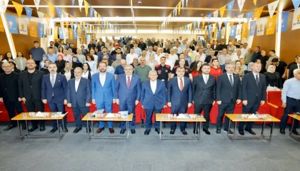 Memduh Büyükkılıç’tan AK Parti ilçe danışma meclislerine çıkarma