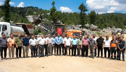 Mersin Gülnar’da 50 yıllık yol sorunu çözüldü