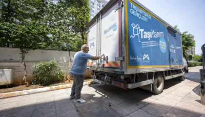 Mersin’de öğrencilere TaşıYanım desteği