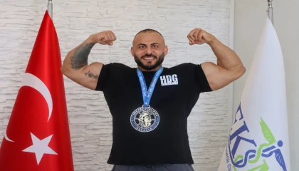Milli sporcu Ahmet Koç dünya üçüncüsü oldu