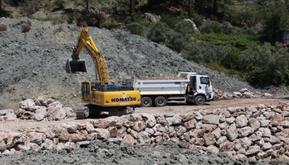Muğla Seydikemer’de heyelan yaraları sarılıyor
