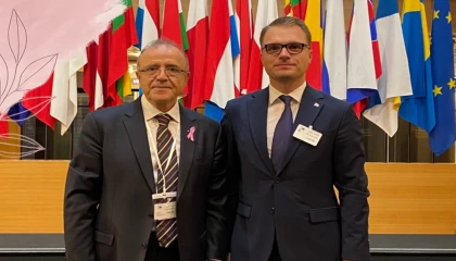 Prof. Dr. Vahit Özmen’e Avrupa Parlamentosu’nda uluslararası ödül